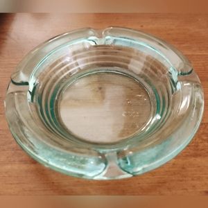 VINTAGE LIGHT GREEN GLASS ASHTRAY